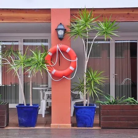 Puerto Mar Aparthotel 3*